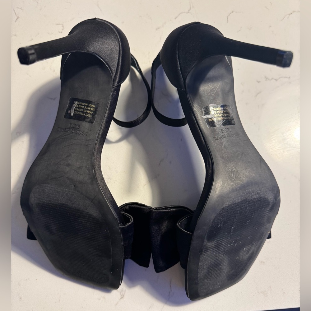 Steve Madden Chic Satin Bow 4” high Heels Women Size 9.5 - Picture 9 of 10